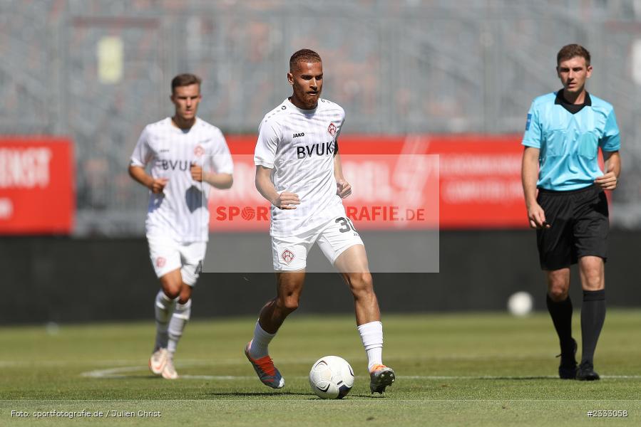 Benyas Solomon Junge-Abiol, FLYERALARM Arena, Würzburg, 25.06.2022, RLSW, BFV, sport, action, Fussball, Juni 2022, Saison 2022/2023, Regionalliga Südwest, Regionalliga Bayern, Testspiel, Landesfreundschaftsspiele, OFC, FWK, Kickers Offenbach, FC Würzburger Kickers - Bild-ID: 2333058