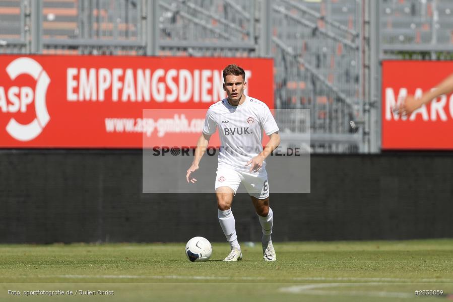 Marius Wegmann, FLYERALARM Arena, Würzburg, 25.06.2022, RLSW, BFV, sport, action, Fussball, Juni 2022, Saison 2022/2023, Regionalliga Südwest, Regionalliga Bayern, Testspiel, Landesfreundschaftsspiele, OFC, FWK, Kickers Offenbach, FC Würzburger Kickers - Bild-ID: 2333059