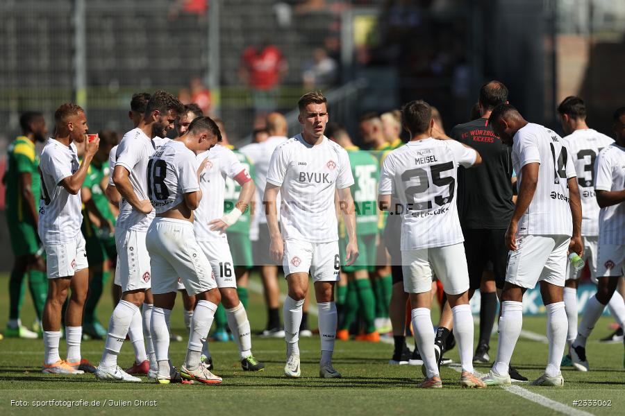Marius Wegmann, FLYERALARM Arena, Würzburg, 25.06.2022, RLSW, BFV, sport, action, Fussball, Juni 2022, Saison 2022/2023, Regionalliga Südwest, Regionalliga Bayern, Testspiel, Landesfreundschaftsspiele, OFC, FWK, Kickers Offenbach, FC Würzburger Kickers - Bild-ID: 2333062