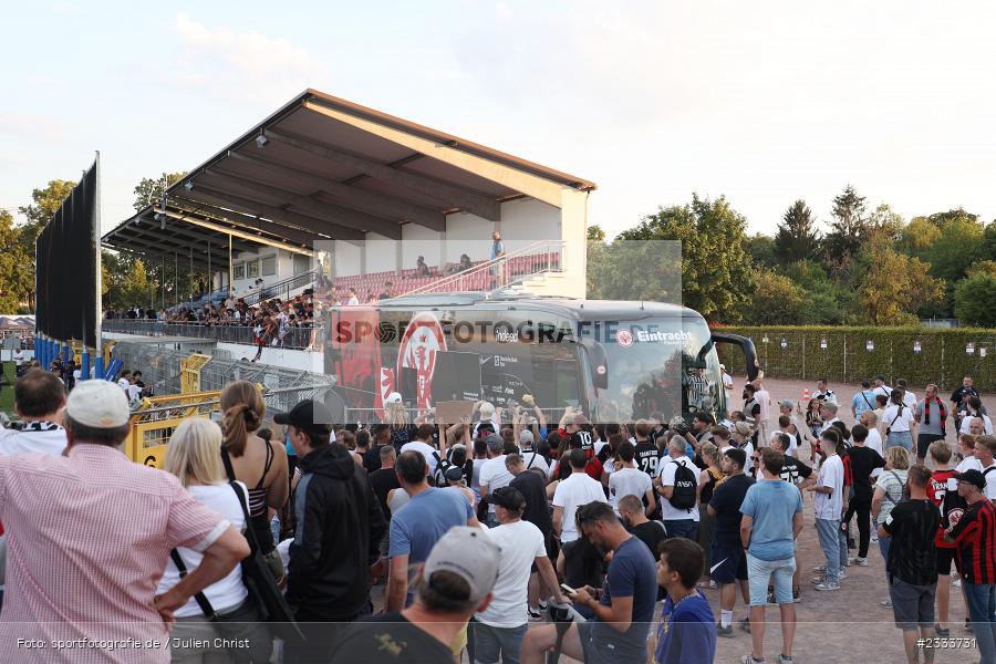 Mannschaftsbus, Stadion am Schönbusch, Aschaffenburg, 05.07.2022, DFL, BFV, sport, action, Fussball, Juli 2022, Saison 2022/2023, Bundesliga, Regionalliga Bayern, Testspiel, Landesfreundschaftsspiele, SGE, SVA, Eintracht Frankfurt, SV Viktoria Aschaffenburg - Bild-ID: 2333731 Mannschaftsbus, Stadion am Schönbusch, Aschaffenburg, 05.07.2022, DFL, BFV, sport, action, Fussball, Juli 2022, Saison 2022/2023, Bundesliga, Regionalliga Bayern, Testspiel, Landesfreundschaftsspiele, SGE, SVA, Eintracht Frankfurt, SV Viktoria Aschaffenburg - Bild-ID: 2333731