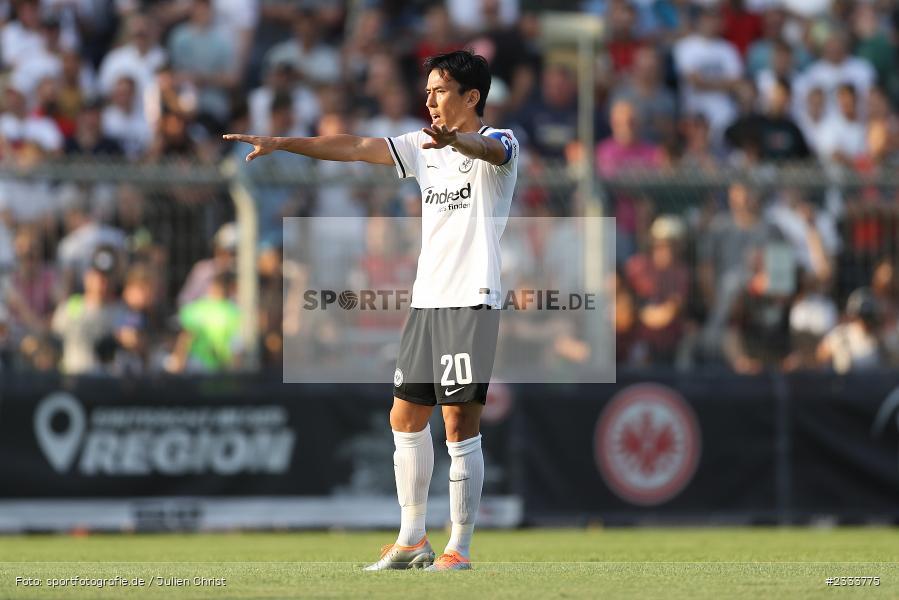 Makoto Hasebe, Stadion am Schönbusch, Aschaffenburg, 05.07.2022, DFL, BFV, sport, action, Fussball, Juli 2022, Saison 2022/2023, Bundesliga, Regionalliga Bayern, Testspiel, Landesfreundschaftsspiele, SGE, SVA, Eintracht Frankfurt, SV Viktoria Aschaffenburg - Bild-ID: 2333775 Makoto Hasebe, Stadion am Schönbusch, Aschaffenburg, 05.07.2022, DFL, BFV, sport, action, Fussball, Juli 2022, Saison 2022/2023, Bundesliga, Regionalliga Bayern, Testspiel, Landesfreundschaftsspiele, SGE, SVA, Eintracht Frankfurt, SV Viktoria Aschaffenburg - Bild-ID: 2333775