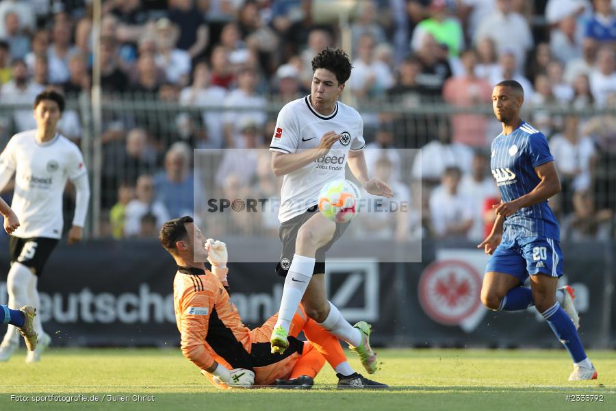 Ricardo Döbert, Stadion am Schönbusch, Aschaffenburg, 05.07.2022, DFL, BFV, sport, action, Fussball, Juli 2022, Saison 2022/2023, Bundesliga, Regionalliga Bayern, Testspiel, Landesfreundschaftsspiele, SGE, SVA, Eintracht Frankfurt, SV Viktoria Aschaffenburg - Bild-ID: 2333792