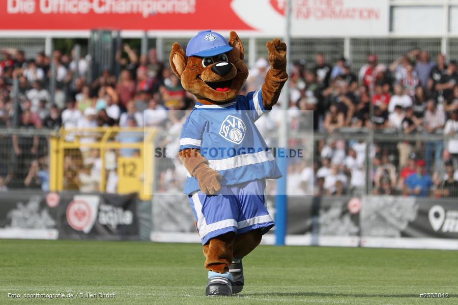 Maskottchen Viki, Stadion am Schönbusch, Aschaffenburg, 05.07.2022, DFL, BFV, sport, action, Fussball, Juli 2022, Saison 2022/2023, Bundesliga, Regionalliga Bayern, Testspiel, Landesfreundschaftsspiele, SGE, SVA, Eintracht Frankfurt, SV Viktoria Aschaffenburg - Bild-ID: 2333842 Maskottchen Viki, Stadion am Schönbusch, Aschaffenburg, 05.07.2022, DFL, BFV, sport, action, Fussball, Juli 2022, Saison 2022/2023, Bundesliga, Regionalliga Bayern, Testspiel, Landesfreundschaftsspiele, SGE, SVA, Eintracht Frankfurt, SV Viktoria Aschaffenburg - Bild-ID: 2333842