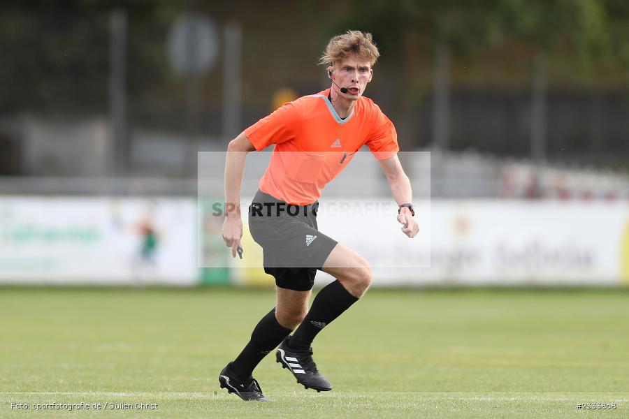 Schiedsrichter, Niklas Bornhorst, Schömig-Digitaldruck-Arena, Rimpar, 06.07.2022, BFV, sport, action, Fussball, Juli 2022, Saison 2022/2023, Bayernliga Nord, Landesliga Nordwest, Testspiel, Landesfreundschaftsspiele, WFV, ASV, Würzburger FV, ASV Rimpar - Bild-ID: 2333868