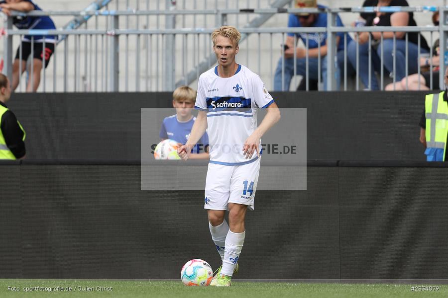 Magnus Warming, Merck-Stadion am Böllenfalltor, Darmstadt, 09.07.2022, DFB, DFL, sport, action, Fussball, Juli 2022, Saison 2022/2023, 3. Liga, 2. Bundesliga, Testspiel, Regional Freundschaftsspiele, BAY, SVD, SpVgg Bayreuth, SV Darmstadt 98 - Bild-ID: 2334079