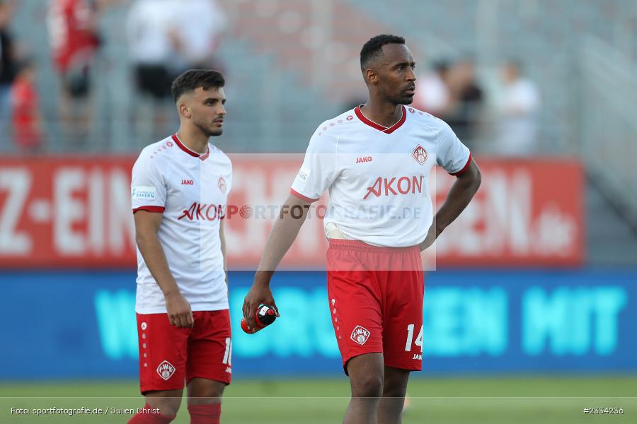 Saliou Sané, FLYERALARM Arena, Würzburg, 15.07.2022, BFV, sport, action, Fussball, Juli 2022, Saison 2022/2023, Regionalliga Bayern, SpVgg Hankofen-Hailing, FC Würzburger Kickers - Bild-ID: 2334236
