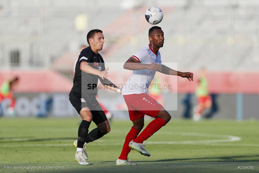 Saliou Sané, FLYERALARM Arena, Würzburg, 15.07.2022, BFV, sport, action, Fussball, Juli 2022, Saison 2022/2023, Regionalliga Bayern, SpVgg Hankofen-Hailing, FC Würzburger Kickers - Bild-ID: 2334280