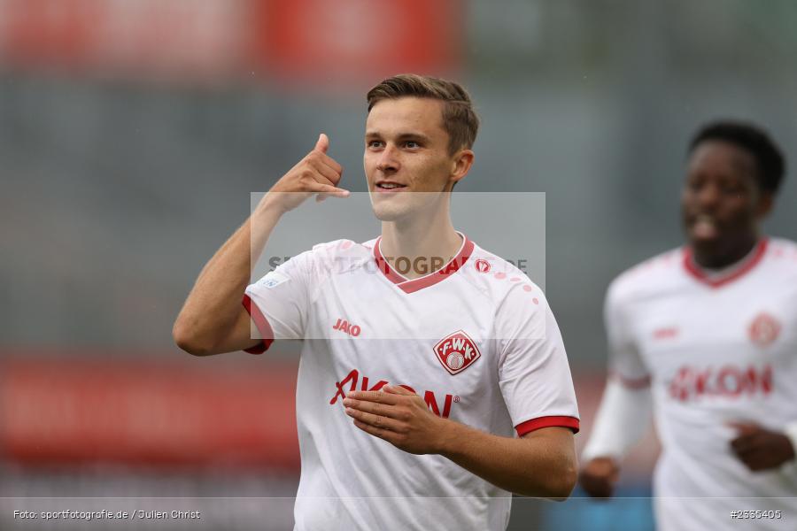 Maximilian Zaiser, FLYERALARM Arena, Würzburg, 29.07.2022, BFV, sport, action, Fussball, Juli 2022, Saison 2022/2023, Regionalliga Bayern, FCP, FWK, FC Pipinsried, FC Würzburger Kickers - Bild-ID: 2335405