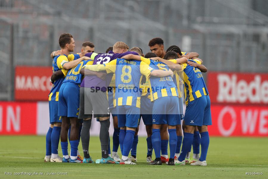 Mannschaftskreis, FLYERALARM Arena, Würzburg, 29.07.2022, BFV, sport, action, Fussball, Juli 2022, Saison 2022/2023, Regionalliga Bayern, FCP, FWK, FC Pipinsried, FC Würzburger Kickers - Bild-ID: 2335406