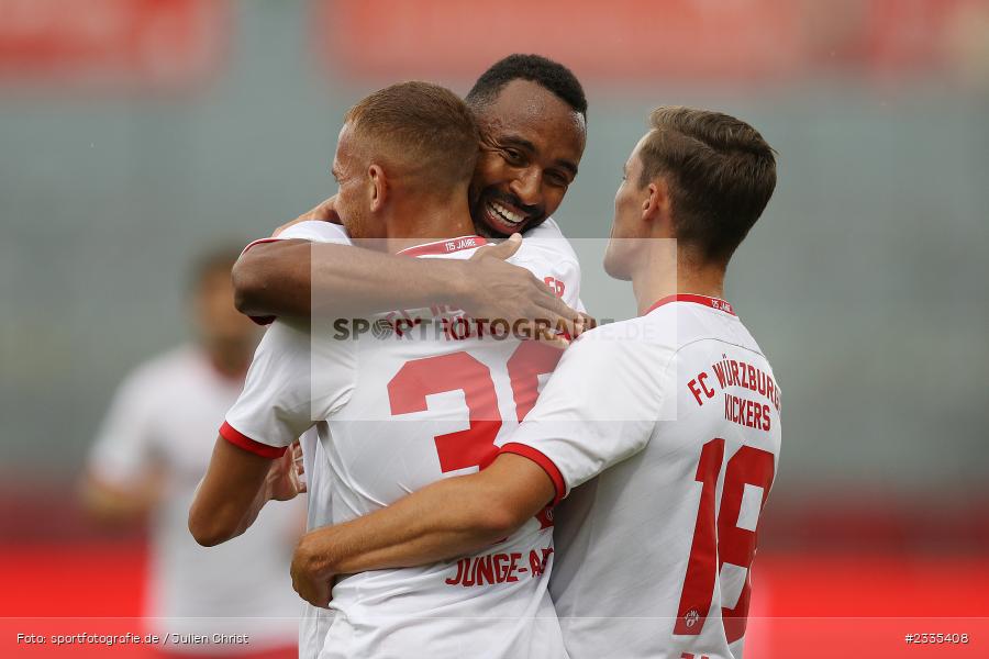 Benyas Solomon Junge-Abiol, FLYERALARM Arena, Würzburg, 29.07.2022, BFV, sport, action, Fussball, Juli 2022, Saison 2022/2023, Regionalliga Bayern, FCP, FWK, FC Pipinsried, FC Würzburger Kickers - Bild-ID: 2335408