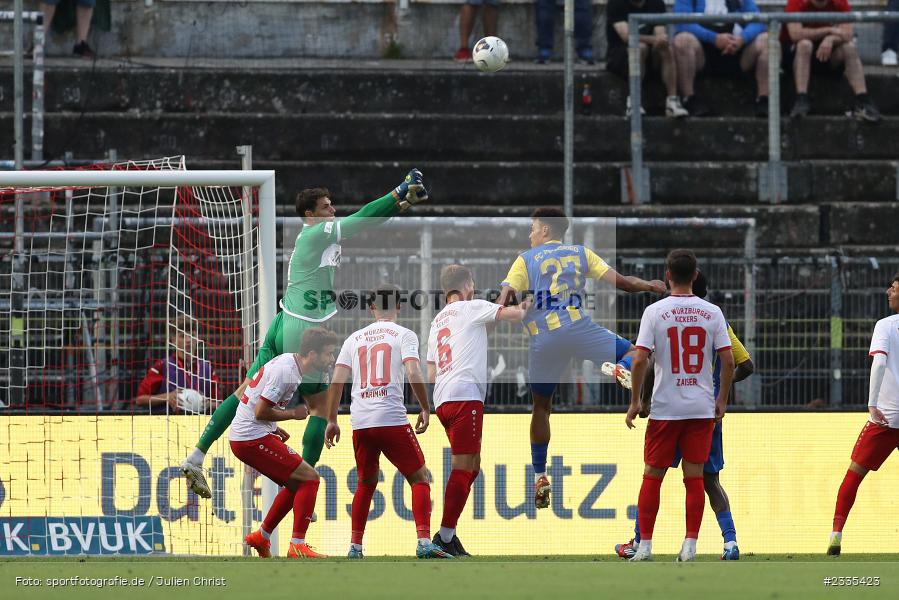 Marc Richter, FLYERALARM Arena, Würzburg, 29.07.2022, BFV, sport, action, Fussball, Juli 2022, Saison 2022/2023, Regionalliga Bayern, FCP, FWK, FC Pipinsried, FC Würzburger Kickers - Bild-ID: 2335423