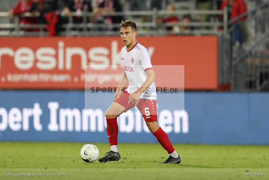 Marius Wegmann, FLYERALARM Arena, Würzburg, 29.07.2022, BFV, sport, action, Fussball, Juli 2022, Saison 2022/2023, Regionalliga Bayern, FCP, FWK, FC Pipinsried, FC Würzburger Kickers - Bild-ID: 2335448