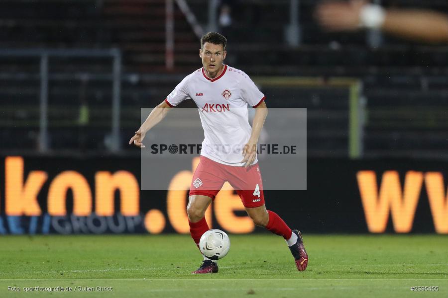 Lukas Müller, FLYERALARM Arena, Würzburg, 29.07.2022, BFV, sport, action, Fussball, Juli 2022, Saison 2022/2023, Regionalliga Bayern, FCP, FWK, FC Pipinsried, FC Würzburger Kickers - Bild-ID: 2335455 Lukas Müller, FLYERALARM Arena, Würzburg, 29.07.2022, BFV, sport, action, Fussball, Juli 2022, Saison 2022/2023, Regionalliga Bayern, FCP, FWK, FC Pipinsried, FC Würzburger Kickers - Bild-ID: 2335455