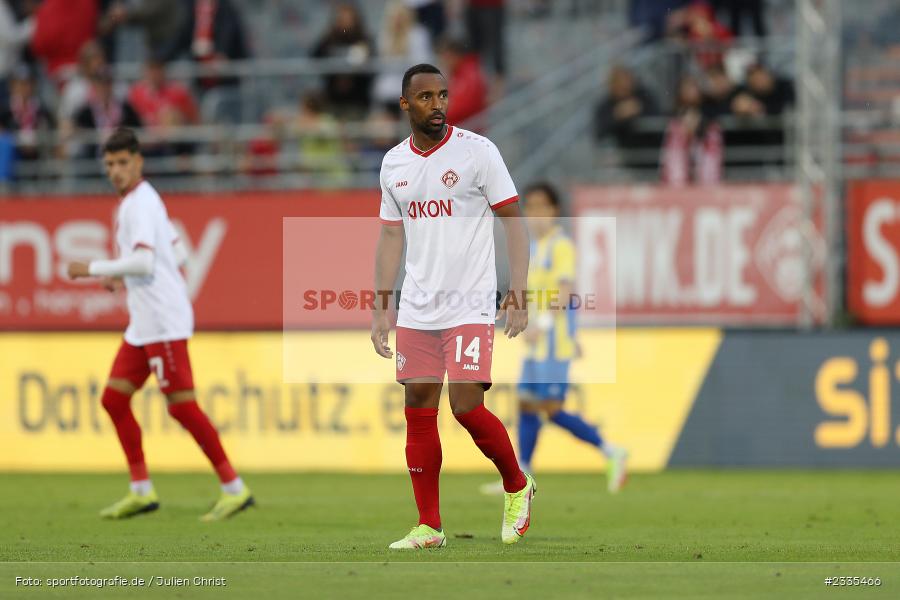 Saliou Sané, FLYERALARM Arena, Würzburg, 29.07.2022, BFV, sport, action, Fussball, Juli 2022, Saison 2022/2023, Regionalliga Bayern, FCP, FWK, FC Pipinsried, FC Würzburger Kickers - Bild-ID: 2335466