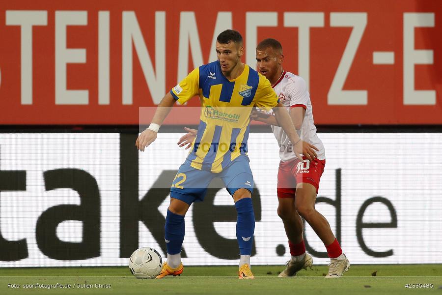 Faton Dzemailji, FLYERALARM Arena, Würzburg, 29.07.2022, BFV, sport, action, Fussball, Juli 2022, Saison 2022/2023, Regionalliga Bayern, FCP, FWK, FC Pipinsried, FC Würzburger Kickers - Bild-ID: 2335485