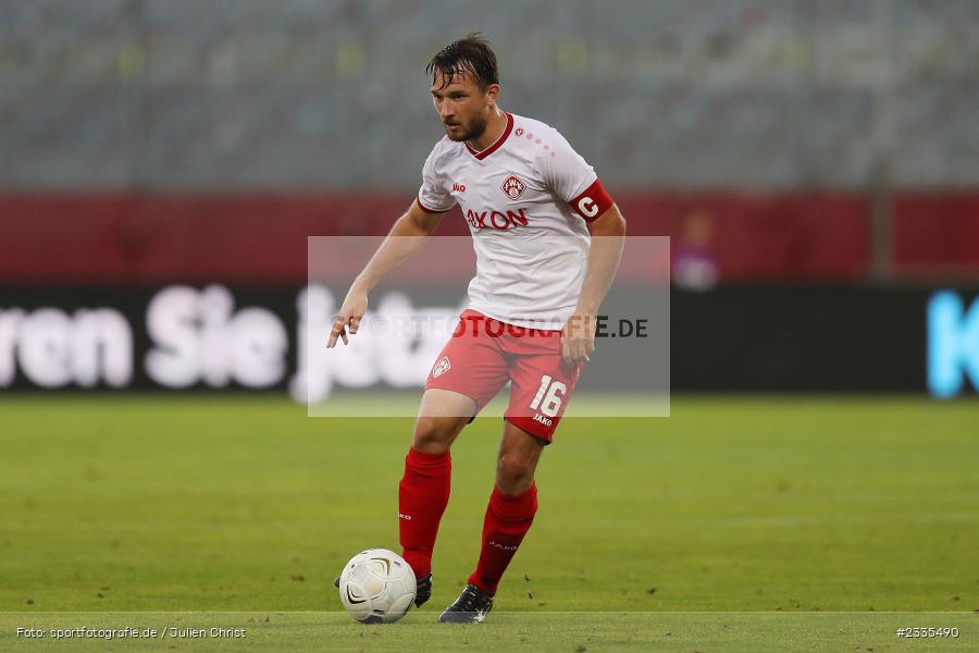 Peter Kurzweg, FLYERALARM Arena, Würzburg, 29.07.2022, BFV, sport, action, Fussball, Juli 2022, Saison 2022/2023, Regionalliga Bayern, FCP, FWK, FC Pipinsried, FC Würzburger Kickers - Bild-ID: 2335490