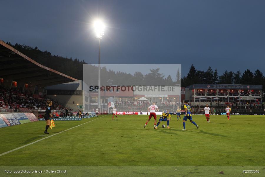Flutlicht, Spielszene, FLYERALARM Arena, Würzburg, 29.07.2022, BFV, sport, action, Fussball, Juli 2022, Saison 2022/2023, Regionalliga Bayern, FCP, FWK, FC Pipinsried, FC Würzburger Kickers - Bild-ID: 2335540