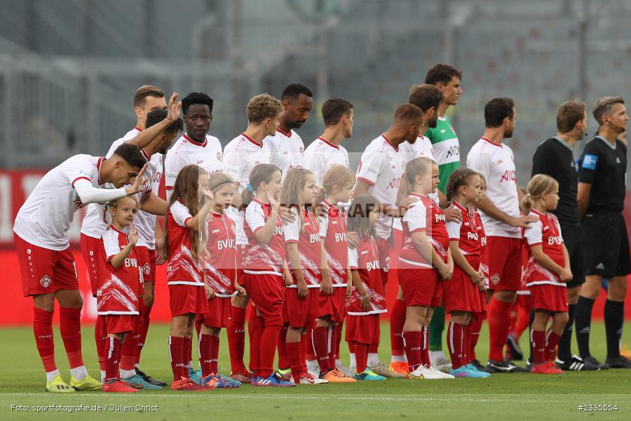 Einlaufkids, FLYERALARM Arena, Würzburg, 29.07.2022, BFV, sport, action, Fussball, Juli 2022, Saison 2022/2023, Regionalliga Bayern, FCP, FWK, FC Pipinsried, FC Würzburger Kickers - Bild-ID: 2335554