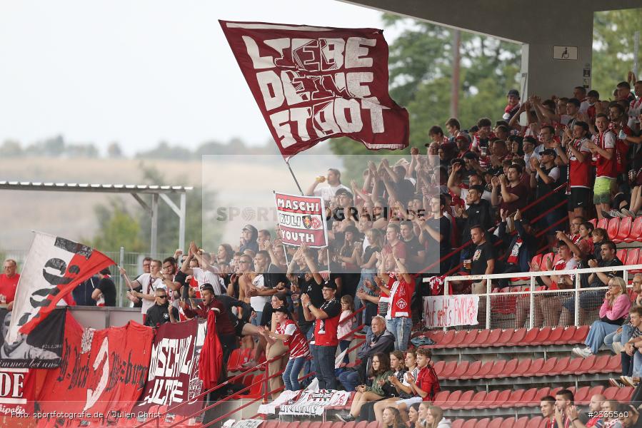 Fans, FLYERALARM Arena, Würzburg, 29.07.2022, BFV, sport, action, Fussball, Juli 2022, Saison 2022/2023, Regionalliga Bayern, FCP, FWK, FC Pipinsried, FC Würzburger Kickers - Bild-ID: 2335560