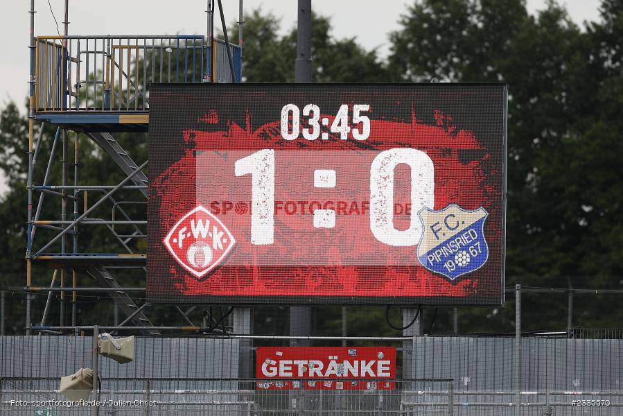 LED, FLYERALARM Arena, Würzburg, 29.07.2022, BFV, sport, action, Fussball, Juli 2022, Saison 2022/2023, Regionalliga Bayern, FCP, FWK, FC Pipinsried, FC Würzburger Kickers - Bild-ID: 2335570