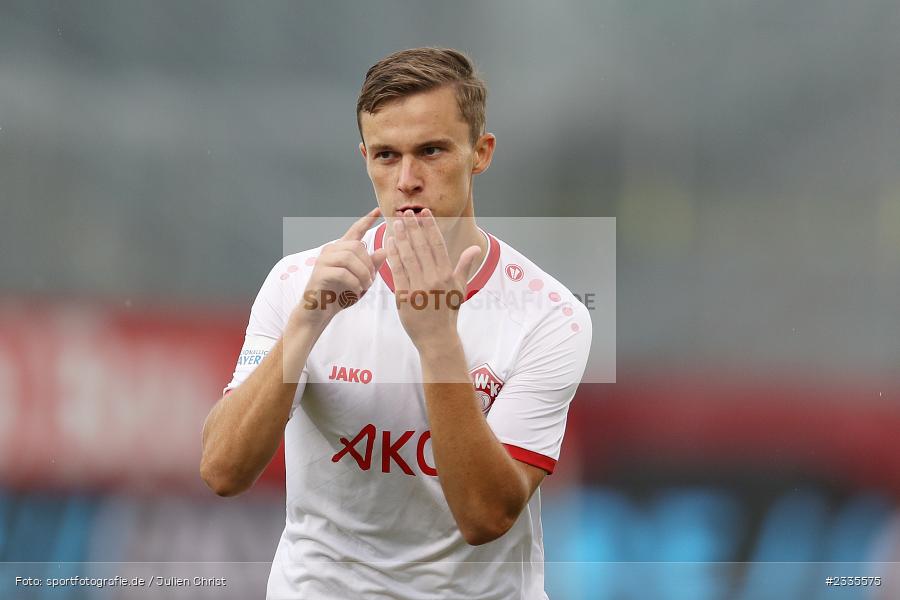 Maximilian Zaiser, FLYERALARM Arena, Würzburg, 29.07.2022, BFV, sport, action, Fussball, Juli 2022, Saison 2022/2023, Regionalliga Bayern, FCP, FWK, FC Pipinsried, FC Würzburger Kickers - Bild-ID: 2335575