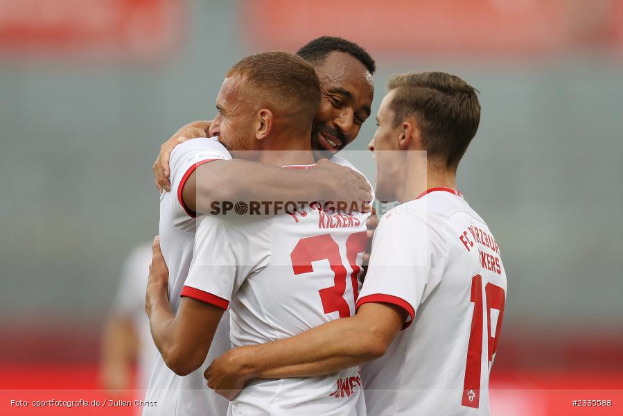 Maximilian Zaiser, FLYERALARM Arena, Würzburg, 29.07.2022, BFV, sport, action, Fussball, Juli 2022, Saison 2022/2023, Regionalliga Bayern, FCP, FWK, FC Pipinsried, FC Würzburger Kickers - Bild-ID: 2335588