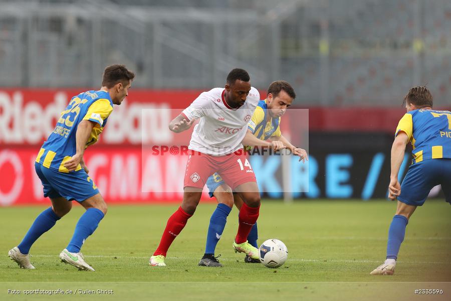 Saliou Sané, FLYERALARM Arena, Würzburg, 29.07.2022, BFV, sport, action, Fussball, Juli 2022, Saison 2022/2023, Regionalliga Bayern, FCP, FWK, FC Pipinsried, FC Würzburger Kickers - Bild-ID: 2335596