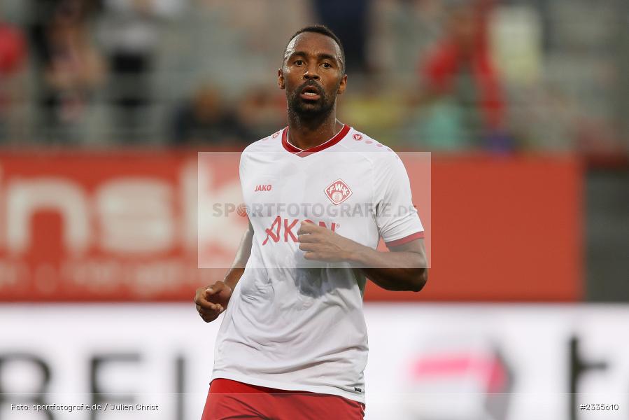 Saliou Sané, FLYERALARM Arena, Würzburg, 29.07.2022, BFV, sport, action, Fussball, Juli 2022, Saison 2022/2023, Regionalliga Bayern, FCP, FWK, FC Pipinsried, FC Würzburger Kickers - Bild-ID: 2335610
