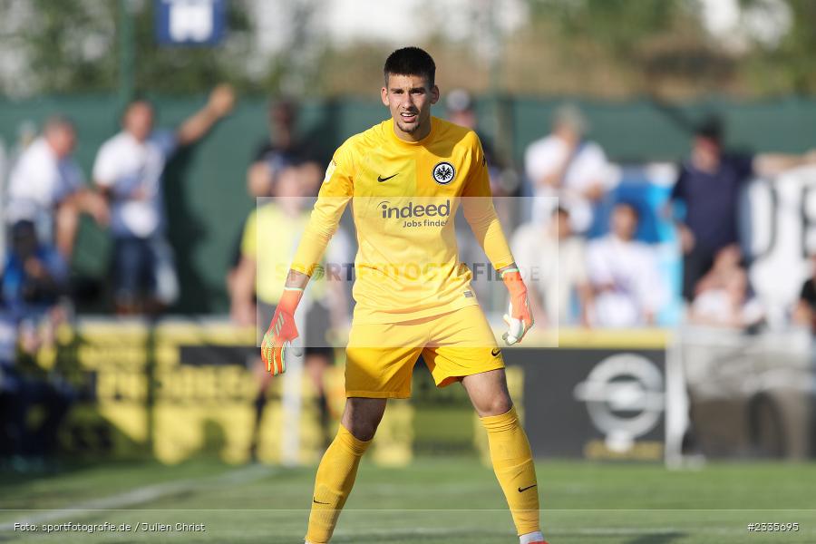 Matteo Bignetti, Main-Echo Arena, Alzenau, 30.07.2022, HEL, sport, action, Fussball, Juli 2022, Saison 2022/2023, Lotto Hessenliga, SGE, FCB, Eintracht Frankfurt U21, FC Bayern Alzenau - Bild-ID: 2335695 Matteo Bignetti, Main-Echo Arena, Alzenau, 30.07.2022, HEL, sport, action, Fussball, Juli 2022, Saison 2022/2023, Lotto Hessenliga, SGE, FCB, Eintracht Frankfurt U21, FC Bayern Alzenau - Bild-ID: 2335695