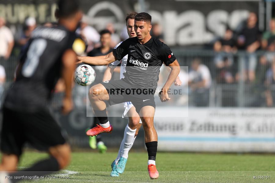 Emir Sejdovic, Main-Echo Arena, Alzenau, 30.07.2022, HEL, sport, action, Fussball, Juli 2022, Saison 2022/2023, Lotto Hessenliga, SGE, FCB, Eintracht Frankfurt U21, FC Bayern Alzenau - Bild-ID: 2335751