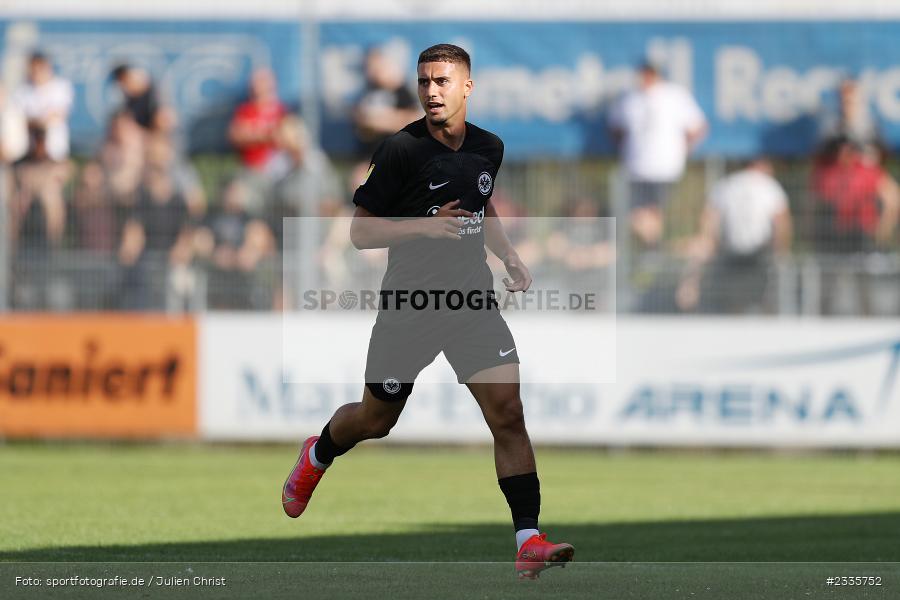 Emir Sejdovic, Main-Echo Arena, Alzenau, 30.07.2022, HEL, sport, action, Fussball, Juli 2022, Saison 2022/2023, Lotto Hessenliga, SGE, FCB, Eintracht Frankfurt U21, FC Bayern Alzenau - Bild-ID: 2335752