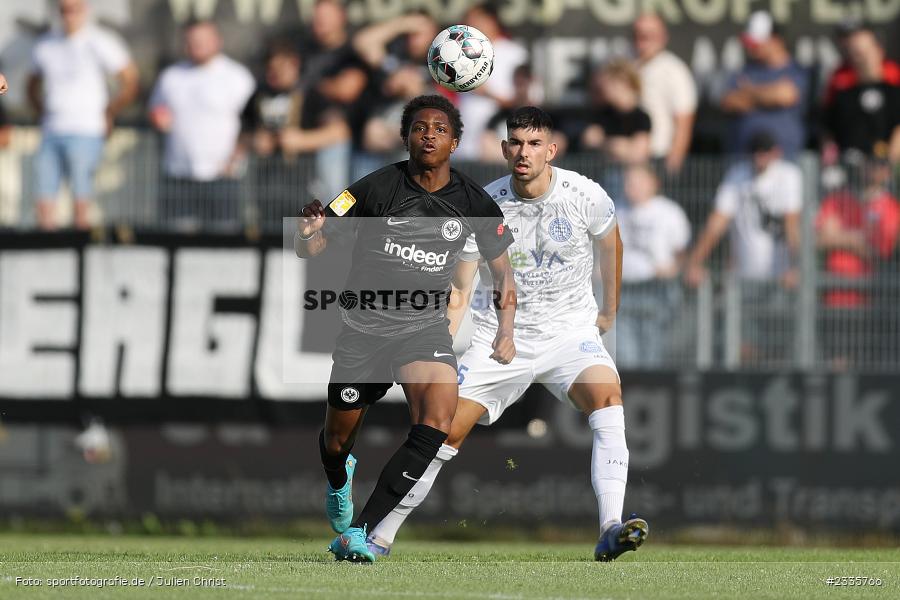 Divaio Jhair Bobson, Main-Echo Arena, Alzenau, 30.07.2022, HEL, sport, action, Fussball, Juli 2022, Saison 2022/2023, Lotto Hessenliga, SGE, FCB, Eintracht Frankfurt U21, FC Bayern Alzenau - Bild-ID: 2335766 Divaio Jhair Bobson, Main-Echo Arena, Alzenau, 30.07.2022, HEL, sport, action, Fussball, Juli 2022, Saison 2022/2023, Lotto Hessenliga, SGE, FCB, Eintracht Frankfurt U21, FC Bayern Alzenau - Bild-ID: 2335766