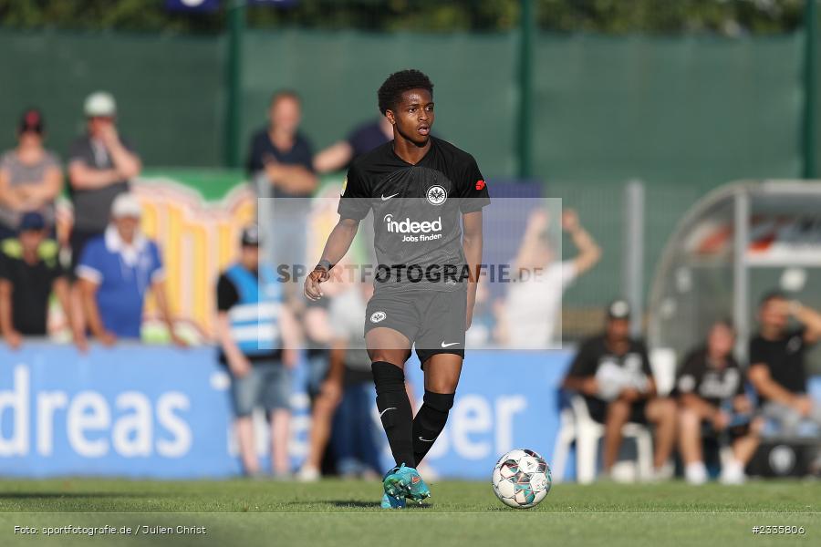 Divaio Jhair Bobson, Main-Echo Arena, Alzenau, 30.07.2022, HEL, sport, action, Fussball, Juli 2022, Saison 2022/2023, Lotto Hessenliga, SGE, FCB, Eintracht Frankfurt U21, FC Bayern Alzenau - Bild-ID: 2335806 Divaio Jhair Bobson, Main-Echo Arena, Alzenau, 30.07.2022, HEL, sport, action, Fussball, Juli 2022, Saison 2022/2023, Lotto Hessenliga, SGE, FCB, Eintracht Frankfurt U21, FC Bayern Alzenau - Bild-ID: 2335806