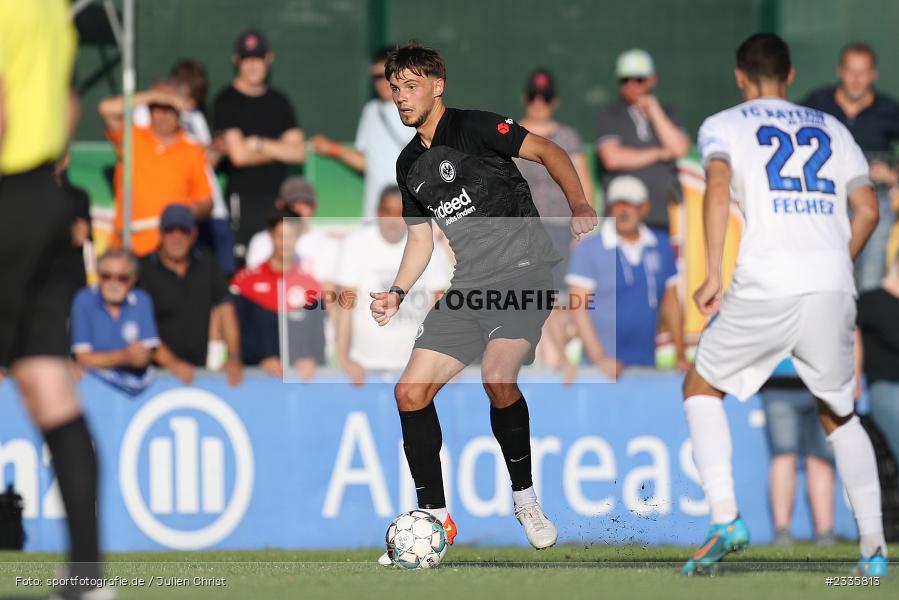Fynn Otto, Main-Echo Arena, Alzenau, 30.07.2022, HEL, sport, action, Fussball, Juli 2022, Saison 2022/2023, Lotto Hessenliga, SGE, FCB, Eintracht Frankfurt U21, FC Bayern Alzenau - Bild-ID: 2335813 Fynn Otto, Main-Echo Arena, Alzenau, 30.07.2022, HEL, sport, action, Fussball, Juli 2022, Saison 2022/2023, Lotto Hessenliga, SGE, FCB, Eintracht Frankfurt U21, FC Bayern Alzenau - Bild-ID: 2335813