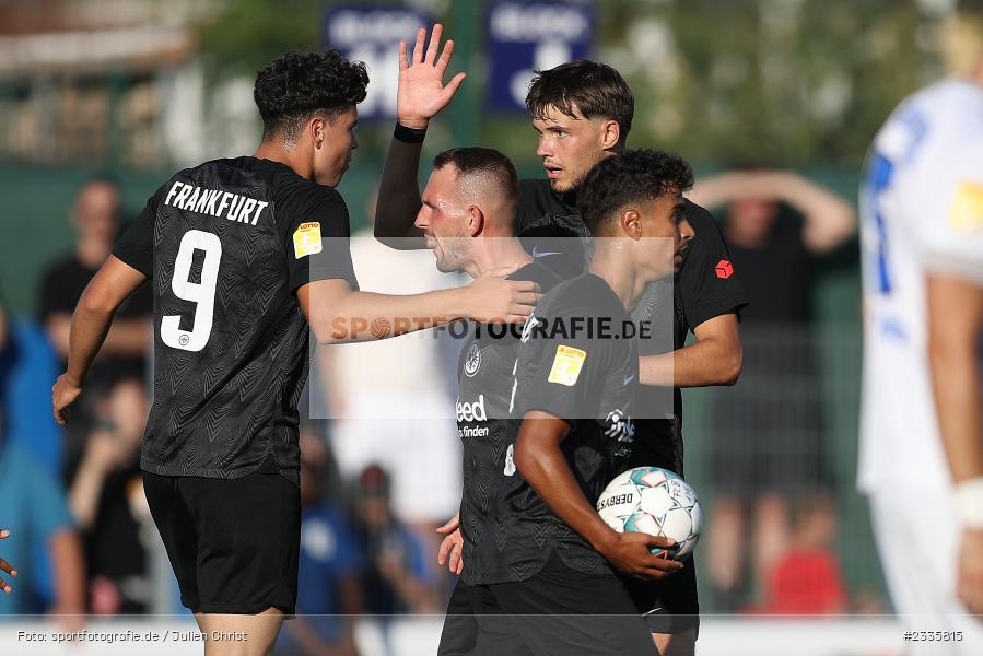 Torjubel, Mehdi Loune, Main-Echo Arena, Alzenau, 30.07.2022, HEL, sport, action, Fussball, Juli 2022, Saison 2022/2023, Lotto Hessenliga, SGE, FCB, Eintracht Frankfurt U21, FC Bayern Alzenau - Bild-ID: 2335815 Torjubel, Mehdi Loune, Main-Echo Arena, Alzenau, 30.07.2022, HEL, sport, action, Fussball, Juli 2022, Saison 2022/2023, Lotto Hessenliga, SGE, FCB, Eintracht Frankfurt U21, FC Bayern Alzenau - Bild-ID: 2335815