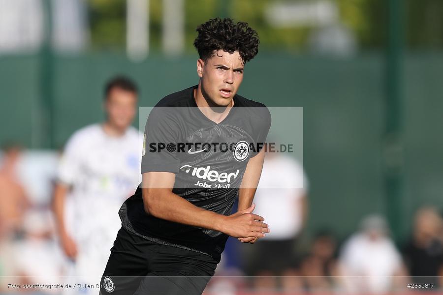Ignacio Ferri Julia, Main-Echo Arena, Alzenau, 30.07.2022, HEL, sport, action, Fussball, Juli 2022, Saison 2022/2023, Lotto Hessenliga, SGE, FCB, Eintracht Frankfurt U21, FC Bayern Alzenau - Bild-ID: 2335817 Ignacio Ferri Julia, Main-Echo Arena, Alzenau, 30.07.2022, HEL, sport, action, Fussball, Juli 2022, Saison 2022/2023, Lotto Hessenliga, SGE, FCB, Eintracht Frankfurt U21, FC Bayern Alzenau - Bild-ID: 2335817