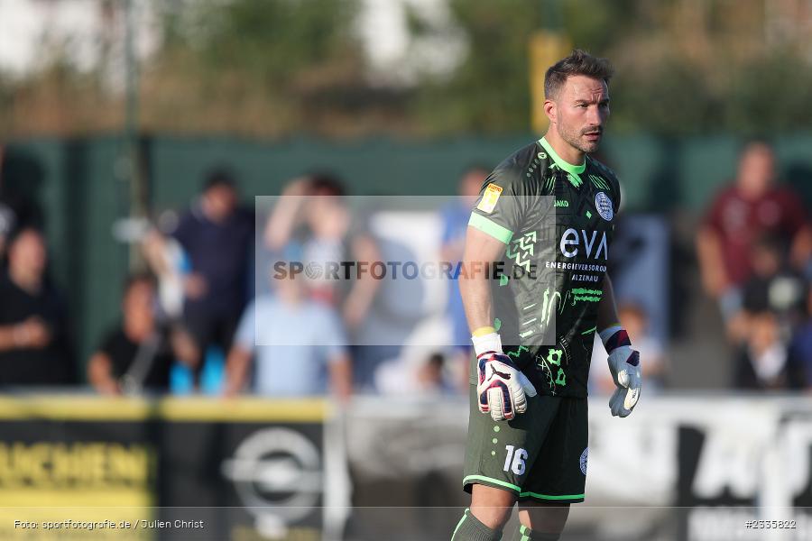 Daniel Endres, Main-Echo Arena, Alzenau, 30.07.2022, HEL, sport, action, Fussball, Juli 2022, Saison 2022/2023, Lotto Hessenliga, SGE, FCB, Eintracht Frankfurt U21, FC Bayern Alzenau - Bild-ID: 2335822 Daniel Endres, Main-Echo Arena, Alzenau, 30.07.2022, HEL, sport, action, Fussball, Juli 2022, Saison 2022/2023, Lotto Hessenliga, SGE, FCB, Eintracht Frankfurt U21, FC Bayern Alzenau - Bild-ID: 2335822