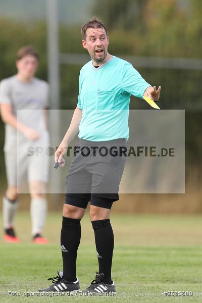 Schiedsrichter, Maximilian Zimmermann, Sportgelände, Wiesenfeld, 31.07.2022, BFV, sport, action, Fussball, Juli 2022, Saison 2022/2023, Kreisklasse Würzburg, SG Burgsinn, FC Wiesenfeld-Halsbach - Bild-ID: 2335880 Schiedsrichter, Maximilian Zimmermann, Sportgelände, Wiesenfeld, 31.07.2022, BFV, sport, action, Fussball, Juli 2022, Saison 2022/2023, Kreisklasse Würzburg, SG Burgsinn, FC Wiesenfeld-Halsbach - Bild-ID: 2335880
