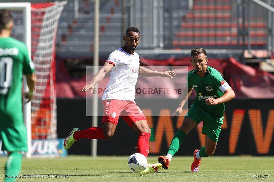 Saliou Sané, FLYERALARM Arena, Würzburg, 06.08.2022, BFV, sport, action, Fussball, August 2022, Saison 2022/2023, RLB, Regionalliga Bayern, ANS, FWK, SpVgg Ansbach, FC Würzburger Kickers - Bild-ID: 2336571 Saliou Sané, FLYERALARM Arena, Würzburg, 06.08.2022, BFV, sport, action, Fussball, August 2022, Saison 2022/2023, RLB, Regionalliga Bayern, ANS, FWK, SpVgg Ansbach, FC Würzburger Kickers - Bild-ID: 2336571