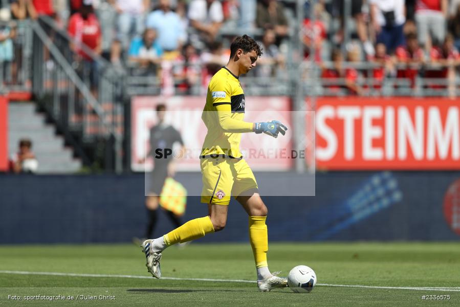 Marc Richter, FLYERALARM Arena, Würzburg, 06.08.2022, BFV, sport, action, Fussball, August 2022, Saison 2022/2023, RLB, Regionalliga Bayern, ANS, FWK, SpVgg Ansbach, FC Würzburger Kickers - Bild-ID: 2336575 Marc Richter, FLYERALARM Arena, Würzburg, 06.08.2022, BFV, sport, action, Fussball, August 2022, Saison 2022/2023, RLB, Regionalliga Bayern, ANS, FWK, SpVgg Ansbach, FC Würzburger Kickers - Bild-ID: 2336575