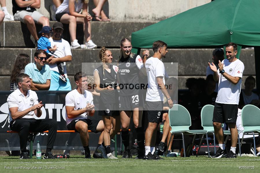 Niko Arnautis, Trainer, Sophia Kleinherne, Camilla Küver, Sportgelände, Mainaschaff, 07.08.2022, DFB, sport, action, Fussball, August 2022, Saison 2022/2023, Am Eller, Freundschaftsspiele, Frauen, Eintracht in der Region, TSG, SGE, TSG Hoffenheim, Eintracht Frankfurt - Bild-ID: 2336725 Niko Arnautis, Trainer, Sophia Kleinherne, Camilla Küver, Sportgelände, Mainaschaff, 07.08.2022, DFB, sport, action, Fussball, August 2022, Saison 2022/2023, Am Eller, Freundschaftsspiele, Frauen, Eintracht in der Region, TSG, SGE, TSG Hoffenheim, Eintracht Frankfurt - Bild-ID: 2336725