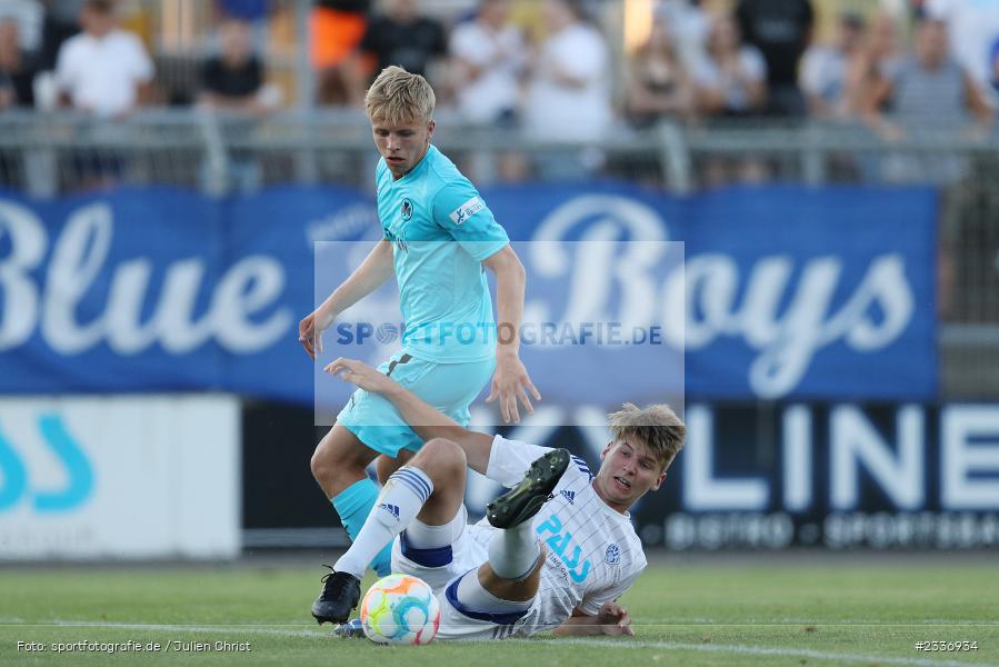 Niklas Borger, Stadion am Schönbusch, Aschaffenburg, 12.08.2022, BFV, sport, action, Fussball, August 2022, Saison 2022/2023, RB, Regionalliga Bayern, SGF, SVA, SpVgg Greuther Fürth II, SV Viktoria Aschaffenburg - Bild-ID: 2336934 Niklas Borger, Stadion am Schönbusch, Aschaffenburg, 12.08.2022, BFV, sport, action, Fussball, August 2022, Saison 2022/2023, RB, Regionalliga Bayern, SGF, SVA, SpVgg Greuther Fürth II, SV Viktoria Aschaffenburg - Bild-ID: 2336934