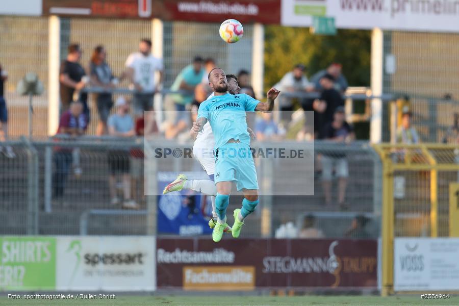 Daniel Adlung, Stadion am Schönbusch, Aschaffenburg, 12.08.2022, BFV, sport, action, Fussball, August 2022, Saison 2022/2023, RB, Regionalliga Bayern, SGF, SVA, SpVgg Greuther Fürth II, SV Viktoria Aschaffenburg - Bild-ID: 2336964