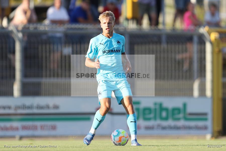 Philipp Müller, Stadion am Schönbusch, Aschaffenburg, 12.08.2022, BFV, sport, action, Fussball, August 2022, Saison 2022/2023, RB, Regionalliga Bayern, SGF, SVA, SpVgg Greuther Fürth II, SV Viktoria Aschaffenburg - Bild-ID: 2337009