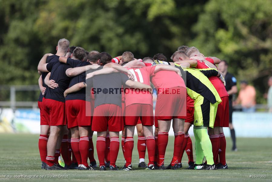 Mannschaftskreis, Sportgelände, Karlburg, 13.08.2022, BFV, sport, action, Fussball, August 2022, Saison 2022/2023, Landesliga Nordwest, FCL, TSV, 1. FC Lichtenfels, TSV Karlburg - Bild-ID: 2337032