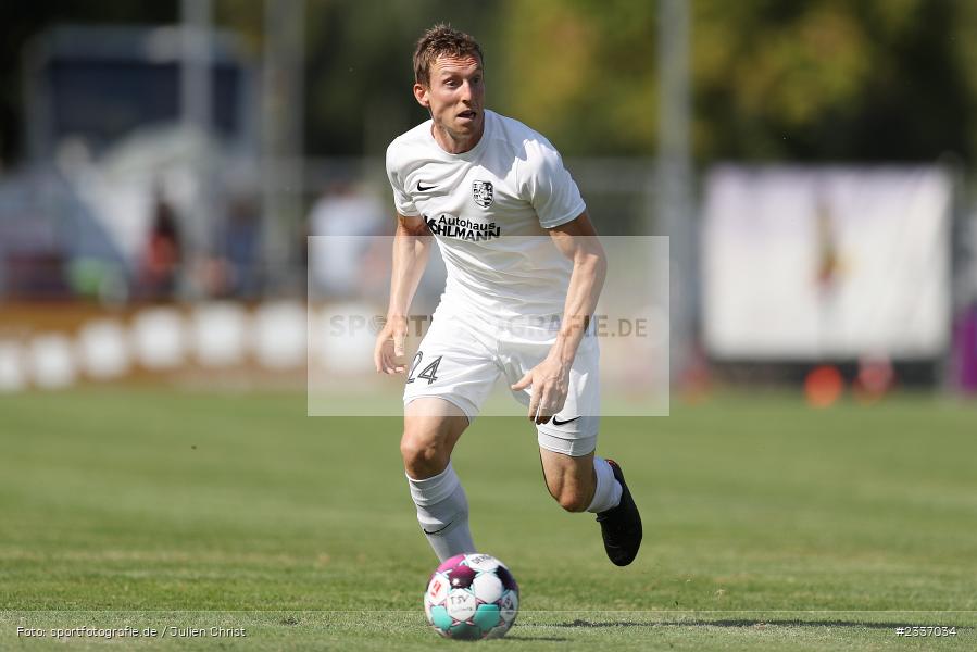 Sebastian Fries, Sportgelände, Karlburg, 13.08.2022, BFV, sport, action, Fussball, August 2022, Saison 2022/2023, Landesliga Nordwest, FCL, TSV, 1. FC Lichtenfels, TSV Karlburg - Bild-ID: 2337034