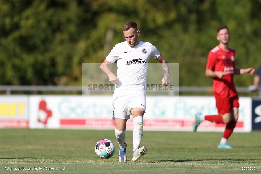 Justin Schulz, Sportgelände, Karlburg, 13.08.2022, BFV, sport, action, Fussball, August 2022, Saison 2022/2023, Landesliga Nordwest, FCL, TSV, 1. FC Lichtenfels, TSV Karlburg - Bild-ID: 2337063