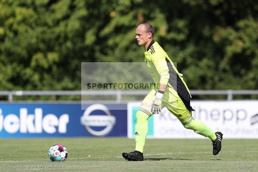 Niklas Weise, Sportgelände, Karlburg, 13.08.2022, BFV, sport, action, Fussball, August 2022, Saison 2022/2023, Landesliga Nordwest, FCL, TSV, 1. FC Lichtenfels, TSV Karlburg - Bild-ID: 2337091