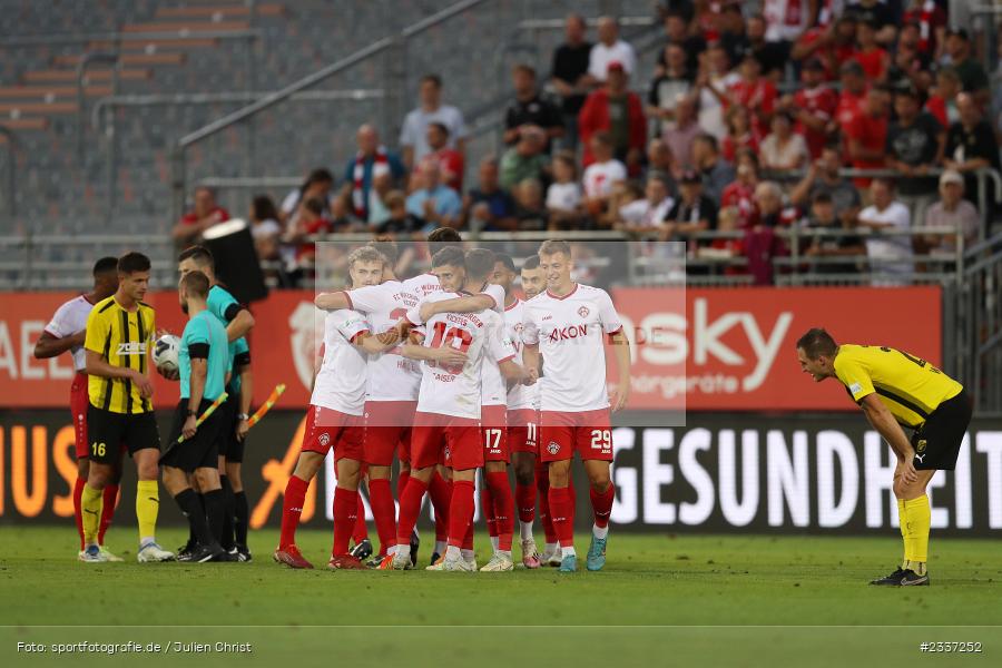 Emotionen, Franz Wendl, FLYERALARM Arena, Würzburg, 19.08.2022, BFV, sport, action, Fussball, August 2022, Saison 2022/2023, RLB, 7. Spieltag, Regionalliga Bayern, VIL, DJK, FWK, DJK Vilzing, FC Würzburger Kickers - Bild-ID: 2337252