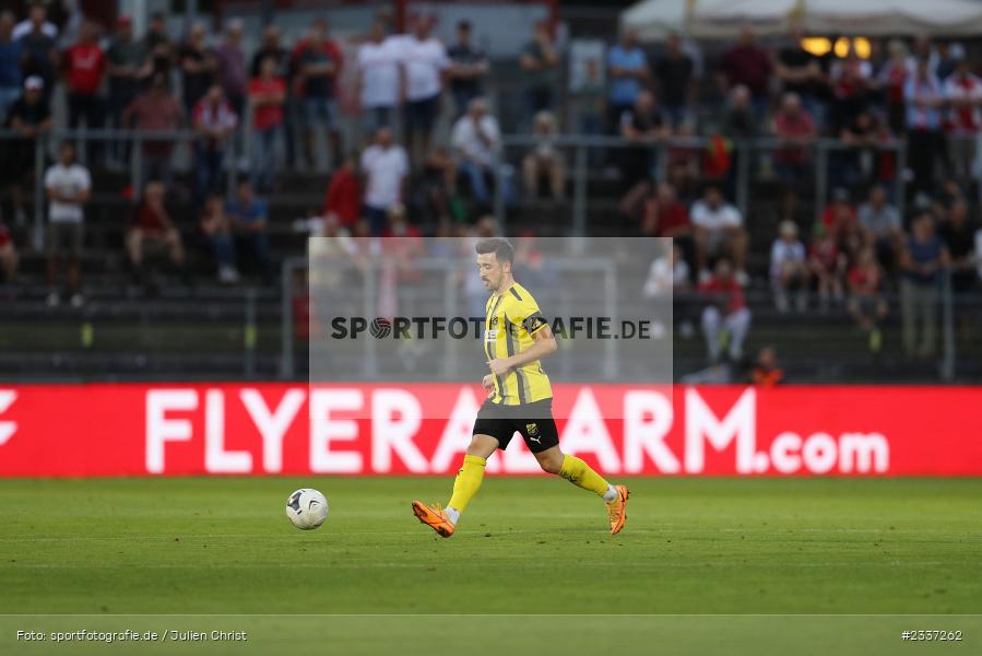 Christoph Schwander, FLYERALARM Arena, Würzburg, 19.08.2022, BFV, sport, action, Fussball, August 2022, Saison 2022/2023, RLB, 7. Spieltag, Regionalliga Bayern, VIL, DJK, FWK, DJK Vilzing, FC Würzburger Kickers - Bild-ID: 2337262
